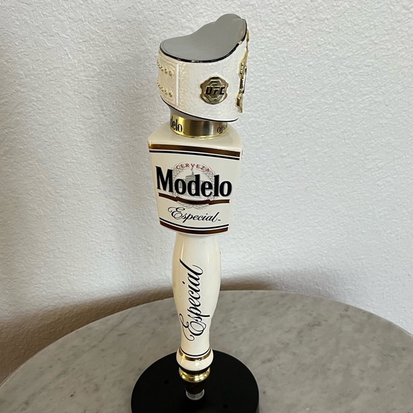 MODELO ESPECIAL UFC DRAFT BEER BAR TAP HANDLE WHITE GOLD MMA MANCAVE 13" - Picture 5 of 6